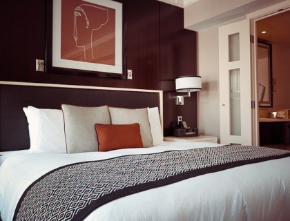 hotel-room-1447201_640 hotel-room-1447201_640