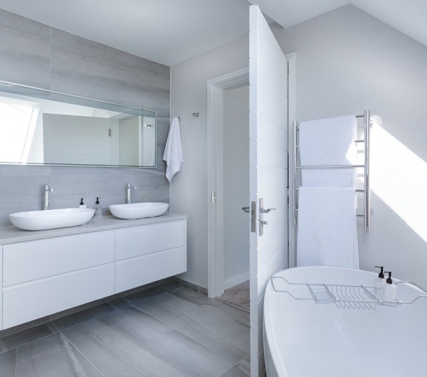 modern-minimalist-bathroom-gbc122ca3b_1280
